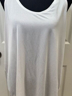 Nike White Women’s Performance Tank Top